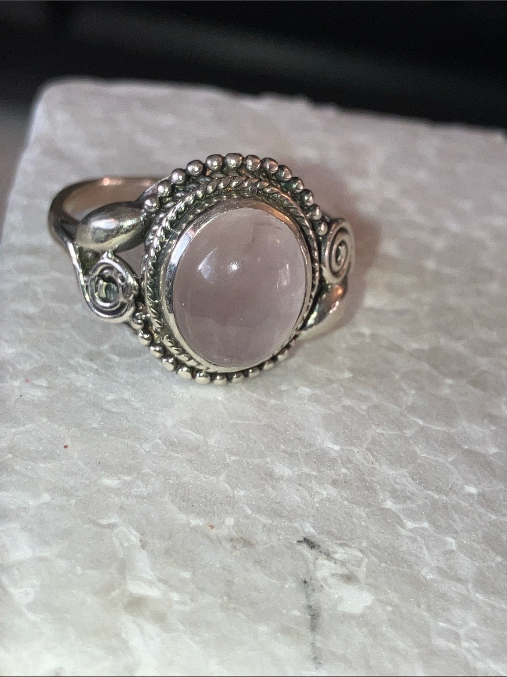 Sterling Silver Rose Quartz Oval Ring - Pink Gemstone - Picture 6 of 7